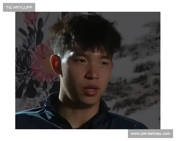 王钰栋亲授:三种高效起球技巧全解析 王钰栋亲授:三种高效起球技巧全解析